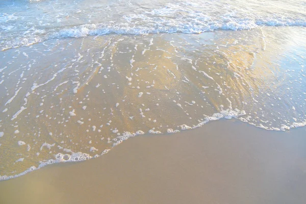 波浪海滩背景海洋和沙滩 — 图库照片