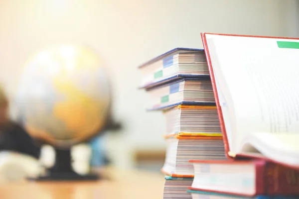 Onderwijsconcept terug naar school en Business Study Global World — Stockfoto