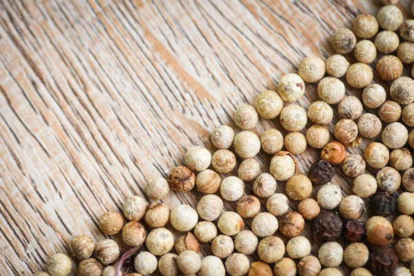 baharat arka plan - otlar ve baharatlar biber karışımı blac yakın