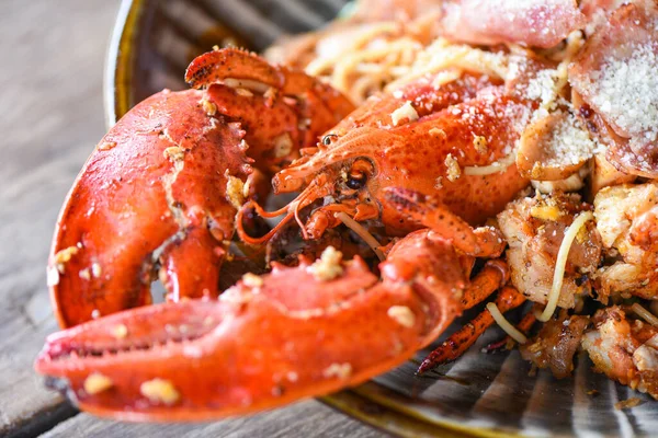 Assiette Fruits Mer Aux Crustacés Avec Homard Dîner Nourriture Cuite — Photo