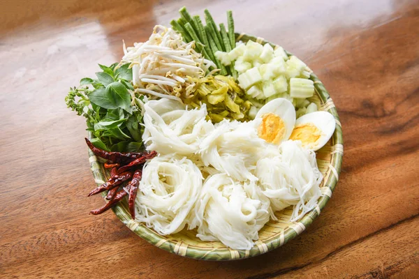 Thailand Food Vermicelli Noodle Boiled Eggs Fresh Vegetables Plate Served — Stock Photo, Image