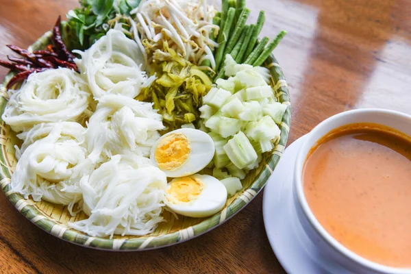 Thailand Food Vermicelli Noodle Boiled Eggs Fresh Vegetables Plate Curry — Stock Photo, Image