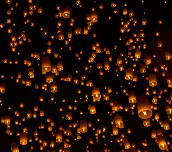Небесні Ліхтарики Політ Ліхтарі Гарячих Повітряних Кулях Лой Krathong Festival — стокове фото