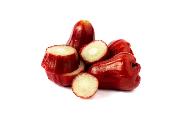 Frische Rote Rose Apfel Geschnitten Halb Isoliert Auf Weiß — Stockfoto