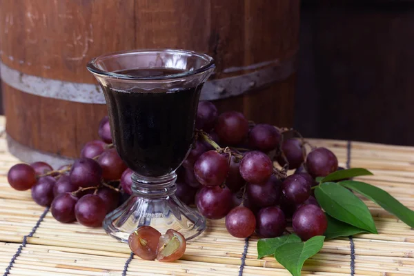 Purple grapes with grape juice from the Thailand garden