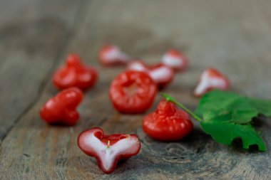Taze Gül elma meyve