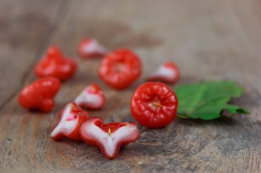 Taze Gül elma meyve