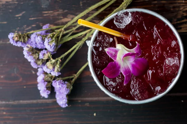 Delizioso Succo Roselle Con Fiori Pisello — Foto Stock