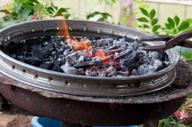 At nalı tarafından eski stil yapma nalbant