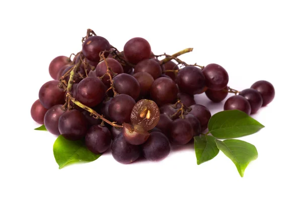Paarse Druiven Uit Tuin Van Thailand Isoleren Wit — Stockfoto