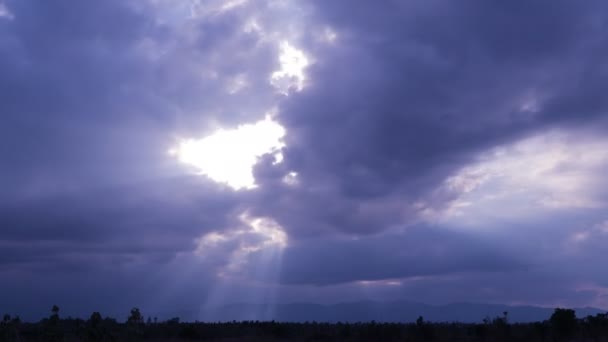Dramática Tormenta Nube Mueve Vista Montaña Paisaje — Vídeo de stock