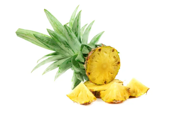 Ananas Frais Couper Moitié Isolat Sur Fond Blanc — Photo