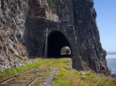 Ridge Kodar Nehri orta Sakukan