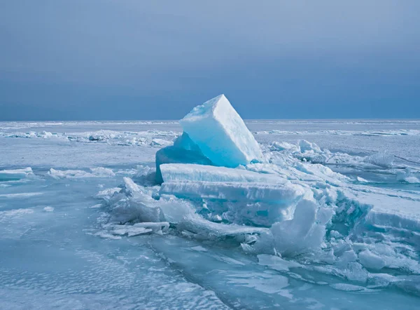 Primavera Pelo Lago Baikal — Fotografia de Stock