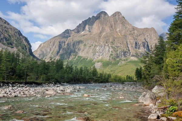 Řeka Střední Sakukan Kodaru Horách Sibiři Transbaikalia — Stock fotografie