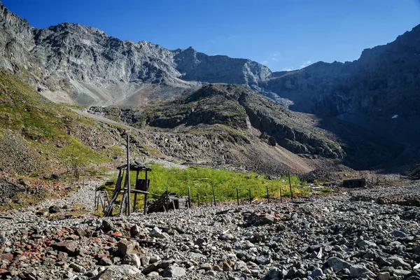 Mina Uranio Abandonada Campamento Gulag Valleystalins Mármol Borlug Cresta Kodar — Foto de Stock