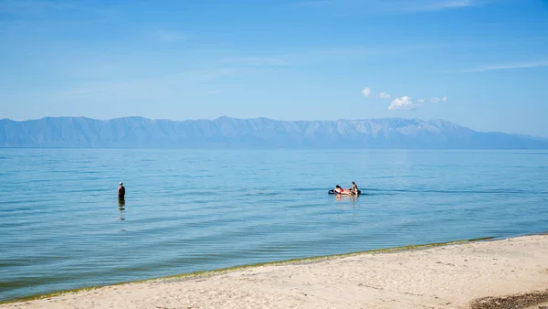 Hari Yang Cerah Sisi Timur Danau Baikal — Stok Foto