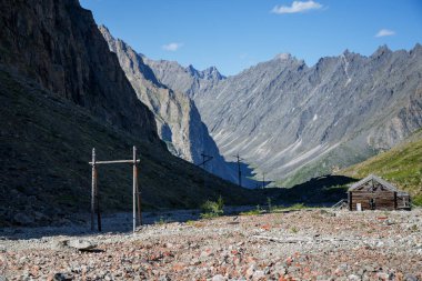 Uranyum madeni mermer Valleystalins Gulag Kodar ridge (Borlug) kampında terk