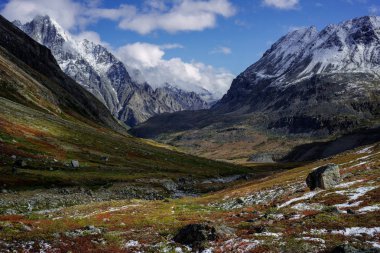 Dağlar Transbaikalia, Doğu Sibirya Kodar aralığı