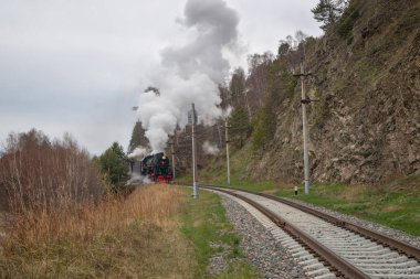 Eski çevre-Baykal demiryoluna lokomotif Buhar