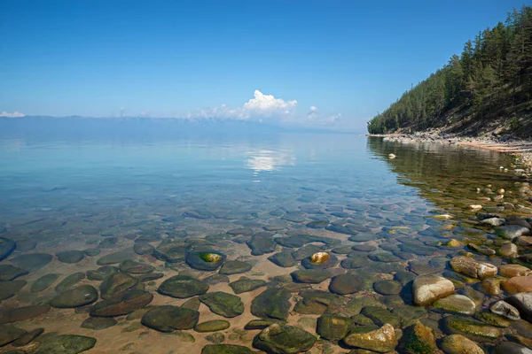 Een Zonnige Ochtend Aan Oostkant Van Het Baikalmeer — Stockfoto