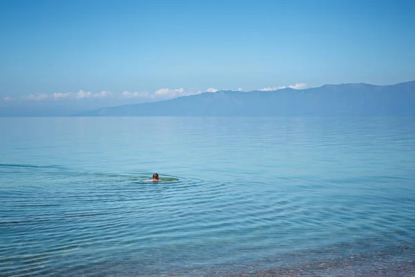 Hari Yang Cerah Sisi Timur Danau Baikal — Stok Foto