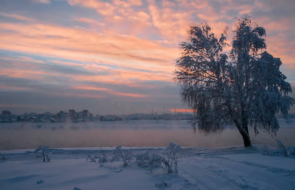 Puesta Sol Río Angara Ciudad Irkutsk — Foto de Stock