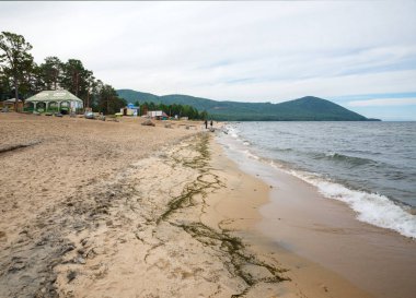 Baykal Gölü doğu kıyısında