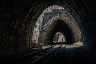 Circum-Baykal demiryolu üzerinde Cascad tünelleri