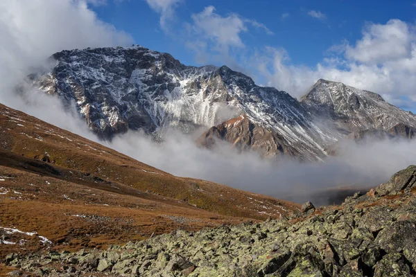 Vista Desde Sendero Hasta Las Fuentes Shumakskiye Montañas East Sayan — Foto de Stock