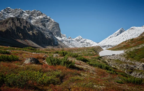 Mountains range Kodar in Transbaikalia, Eastern Siberia — Stock Image Mountains Range Kodar Transbaikalia Eastern Siberia Stock Photo