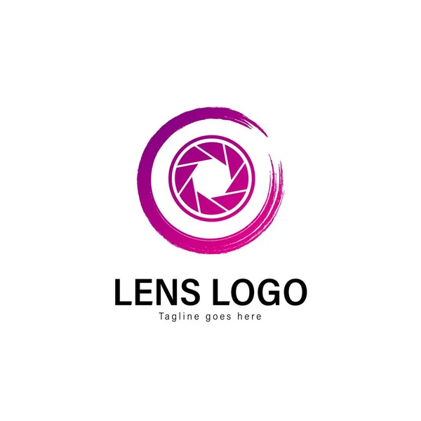 Diseño de plantilla de logotipo de lente. Logo de la lente con diseño de vectores de marco moderno — Archivo Imágenes Vectoriales