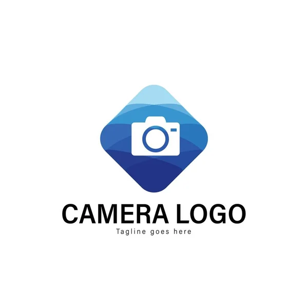 Progettazione modello logo della fotocamera. Logo della fotocamera con design vettoriale telaio moderno — Vettoriale Stock