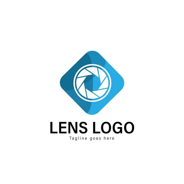 Diseño de plantilla de logotipo de lente. Logo de la lente con diseño de vectores de marco moderno — Vector de stock