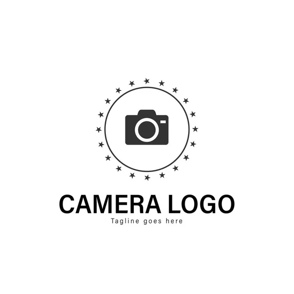 Design de modelo de logotipo da câmera. Logotipo da câmera com design de vetor de quadro moderno — Vetor de Stock