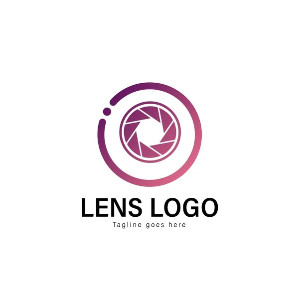 Diseño de plantilla de logotipo de lente. Logo de la lente con diseño de vectores de marco moderno — Vector de stock