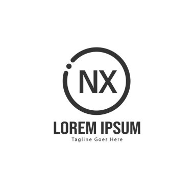 Modern çerçeveli ilk Nx logo şablonu. Minimalist Nx harf logo vektör illüstrasyon