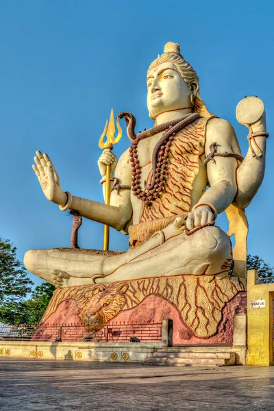 Pés Altura Estátua Lord Shiva Situado Dwarka Gujrat Índia Lugar — Fotografia de Stock