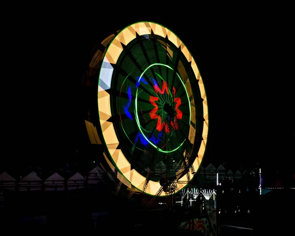 Zeitlupe Kreatives Konzeptfoto Vom Kirmes Riesenrad Das Sich Nachts Dreht — Stockfoto