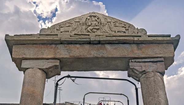 Pedra Fez Portão Levando Pés Altura Estátua Monolítica Bahubali Templo — Fotografia de Stock