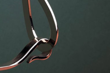 Altın kemer kanca şeklindeki Barok şık moda unsuru olarak