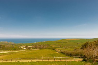 Kent ülke ve deniz manzaralı