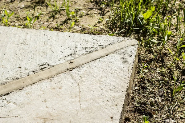 Beton bodrum bir expantion ortak köşe