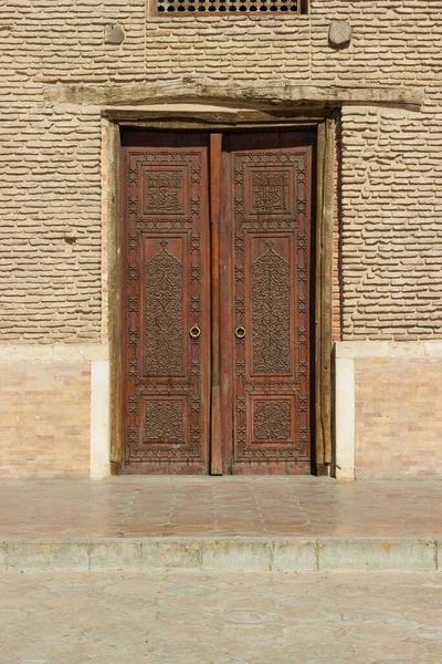 Vieille Porte Bois Sculpté Château Turc Époque Médiévale Mausolée Médiéval — Photo