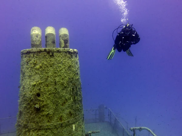 Sommozzatore Mute Sul Naufragio Faroud Mediterraneo Malta — Foto Stock