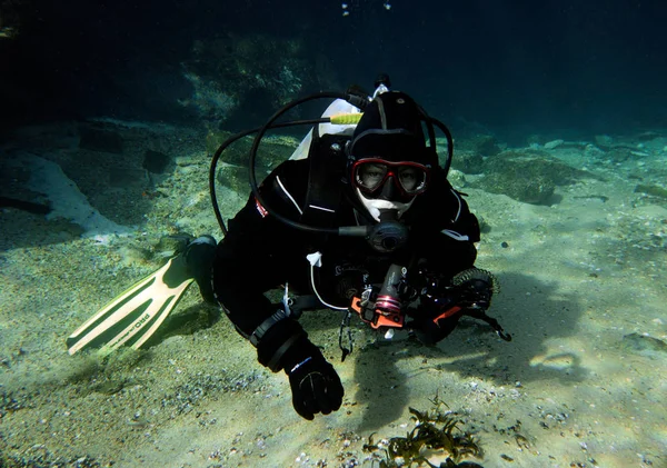 Dry Suit Diver Nurkowanie Jaskiniowe Blue Springs Marianna Hrabstwo Jackson — Zdjęcie stockowe