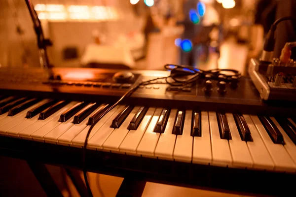 piano at a concert