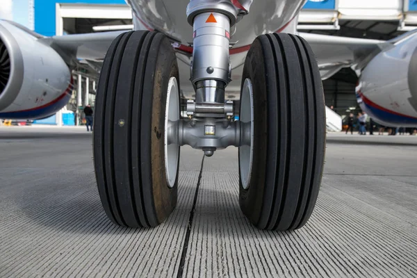 Wheels rubber tire rear landing gear racks, under wing view