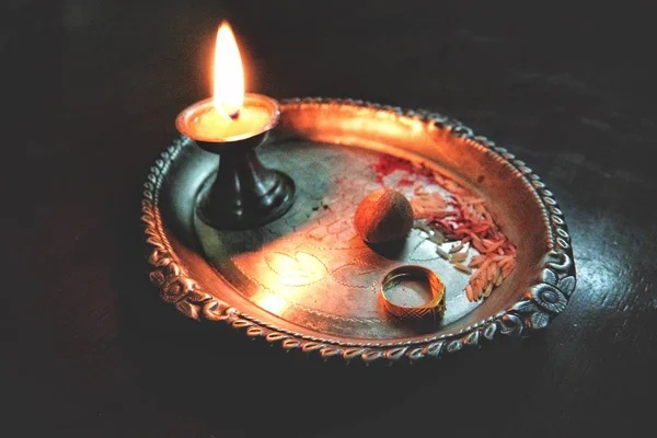Puja Thali Cérémonial Traditionnel — Photo