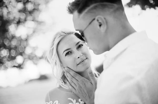 Pareja Casada Feliz Día Boda —  Fotos de Stock